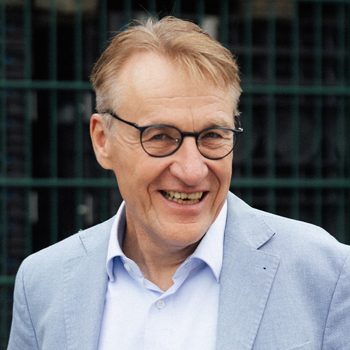 Prof. (FH) Dr. Herbert Gölzner